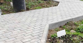 Профессиональная укладка брусчатки в Большой Камне в октябре