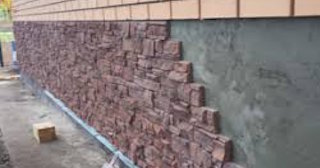 Профессиональная отделка фундамента панелями в Большой Камне в октябре