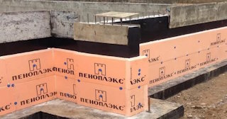 Утепление мелкозаглубленного фундамента в Большой Камне в октябре